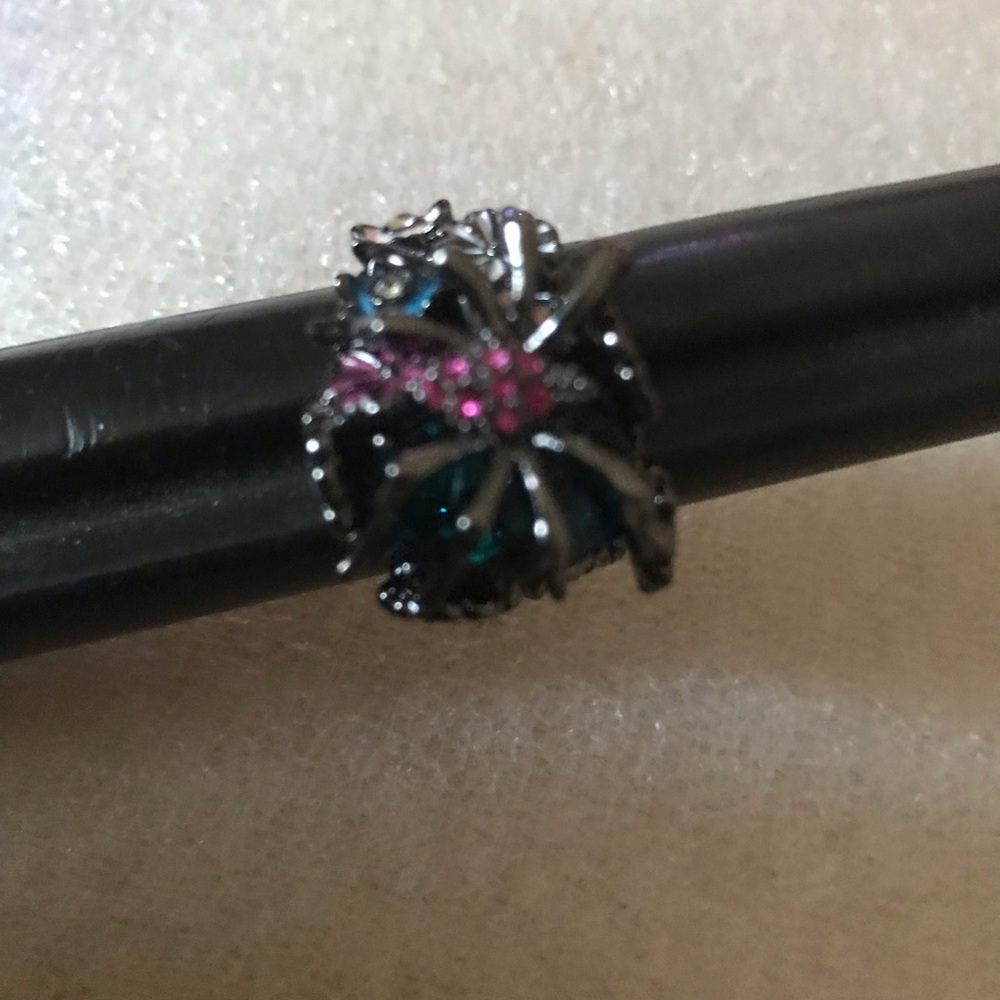 Elegant Blue and Pink Gemstone Ring - Picture 5 of 5